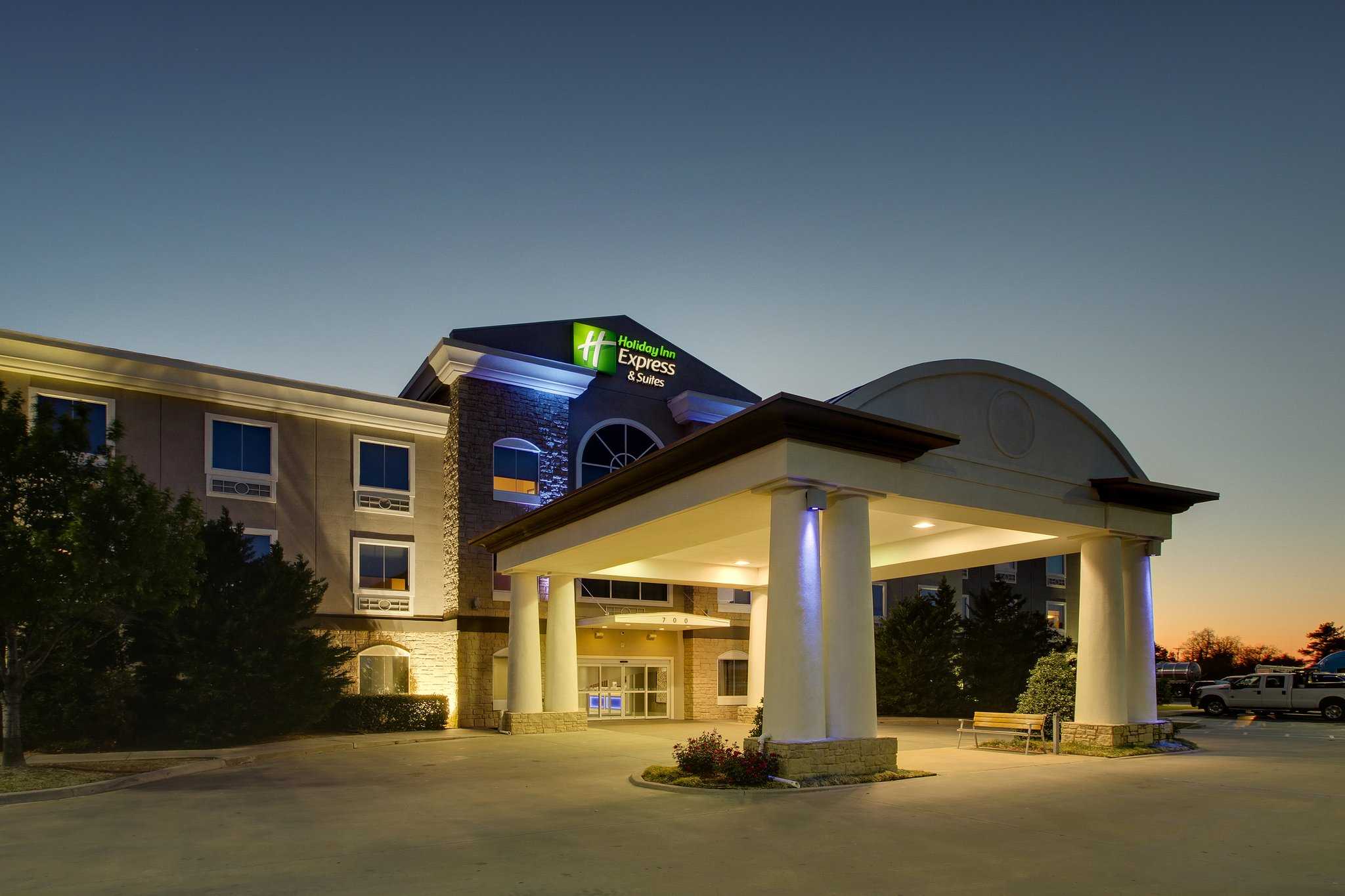 Holiday Inn Express Hotel & Suites Vernon College Area (Highway 287) в Вернон, TX