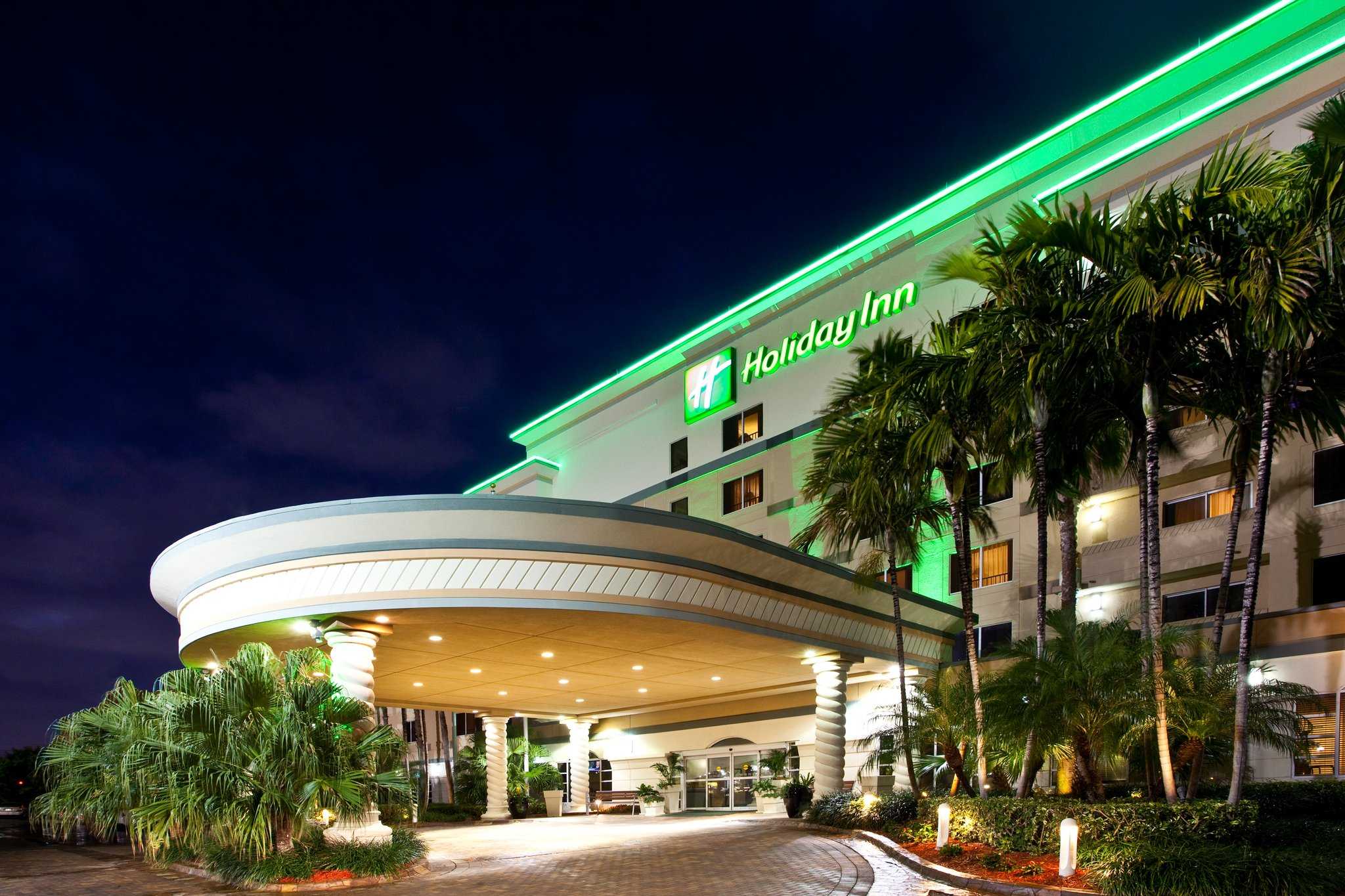 Holiday Inn Ft. Lauderdale-Airport in Голливуд, FL