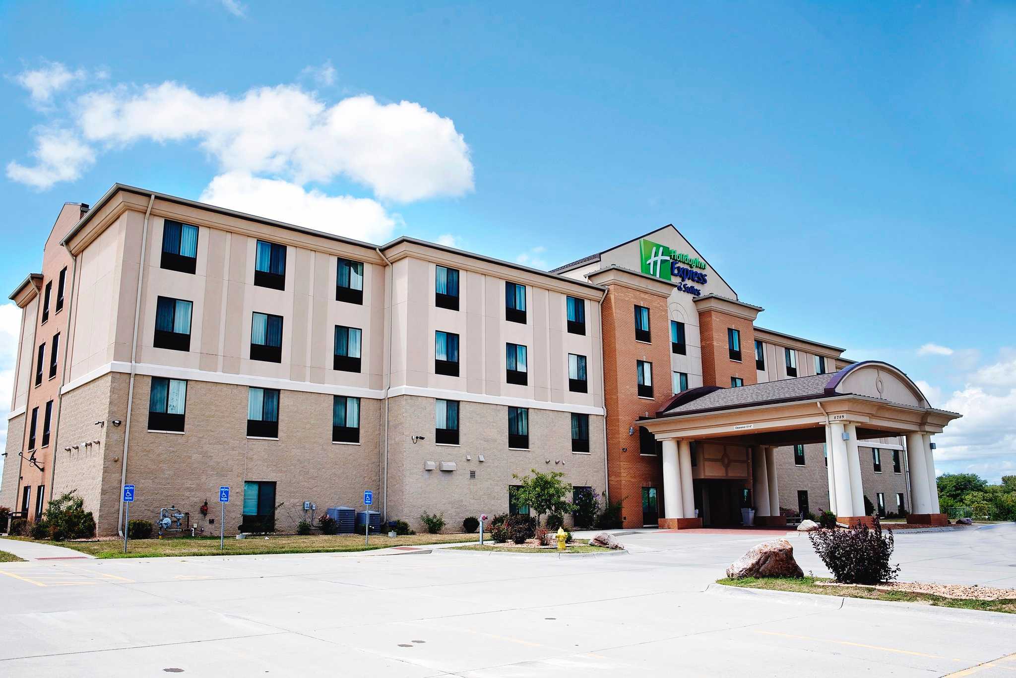厄本代尔, IA 的 Holiday Inn Express and Suites - Urbandale, Iowa