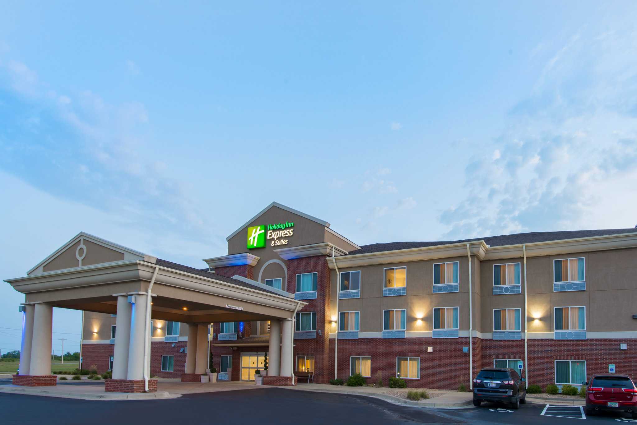 Holiday Inn Express Hotel & Suites EL Dorado KS a El Dorado, KS