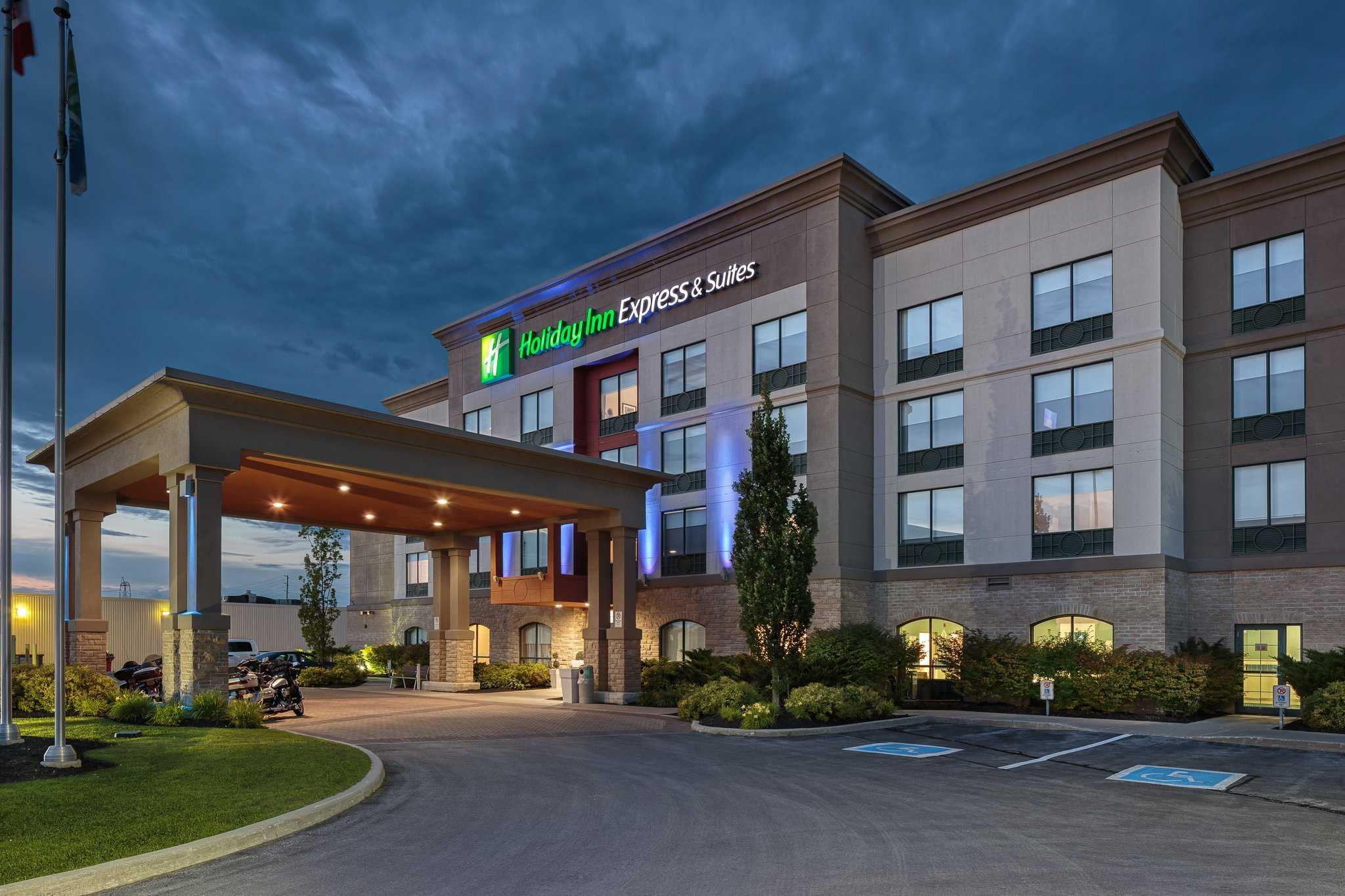 Holiday Inn Express Hotel & Suites Belleville i Belleville, ON