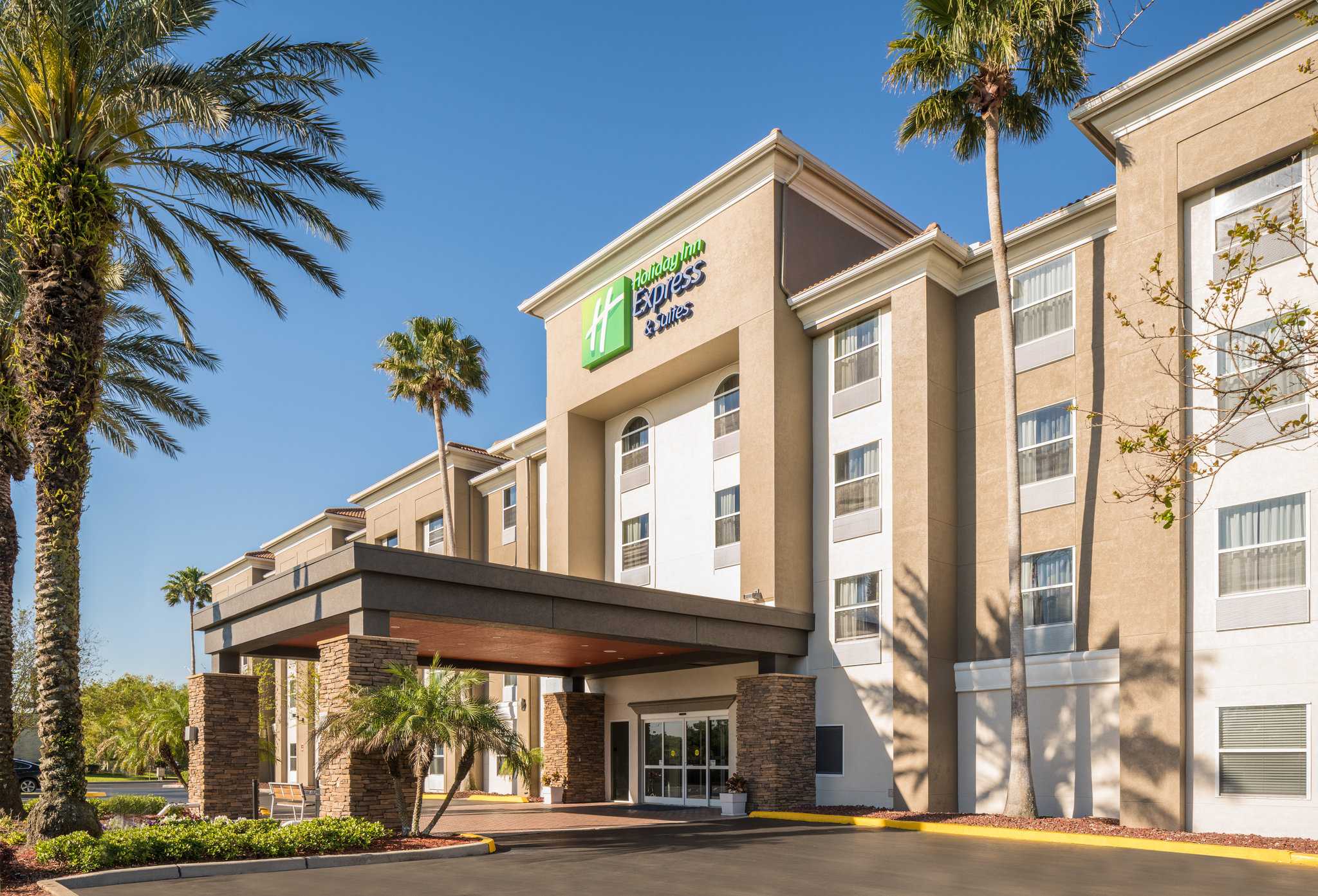 Holiday Inn Express & Suites Orlando International Airport en Orlando, FL