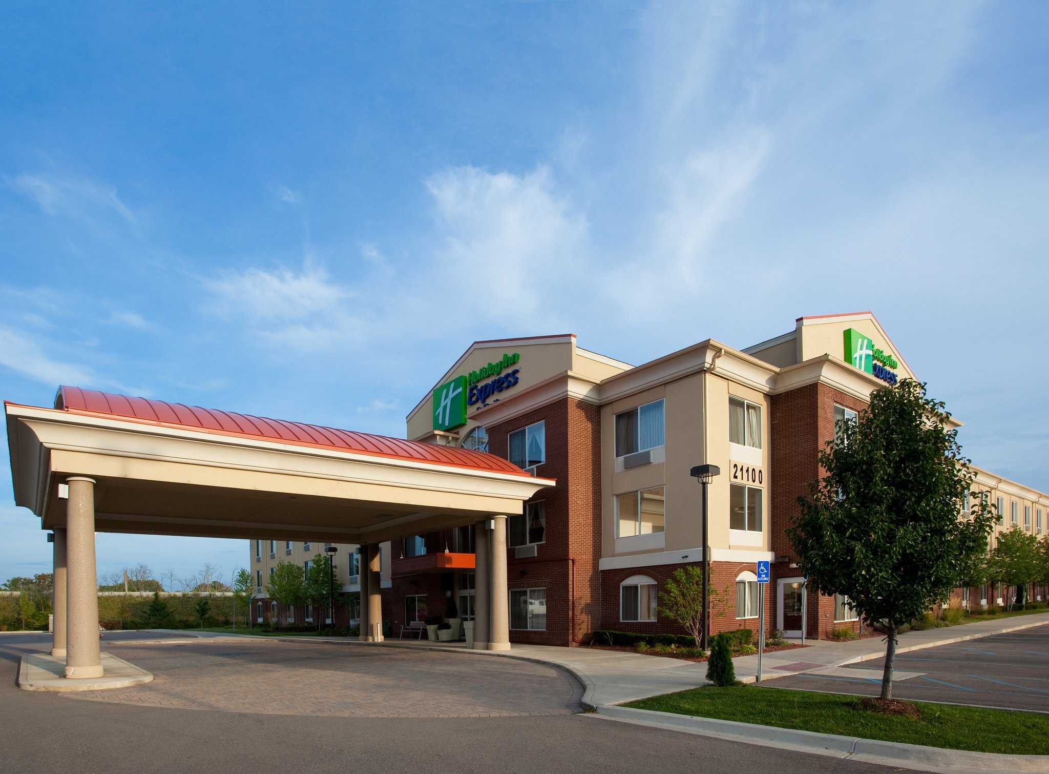 諾斯維爾, MI 的 Holiday Inn Express Hotel & Suites Detroit - Farmington Hills
