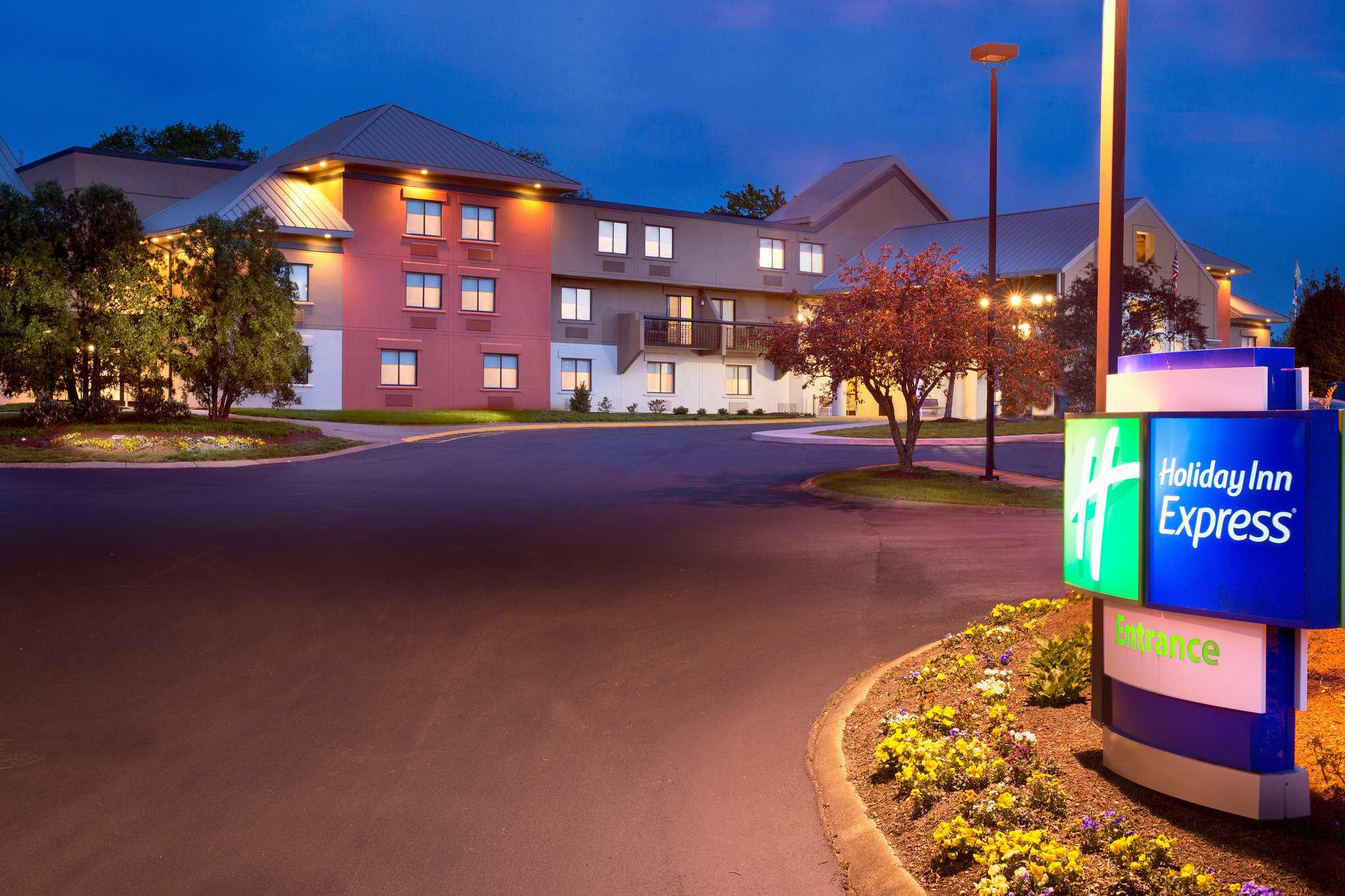 Holiday Inn Express Nashville Airport, an IHG Hotel in Nashville, TN