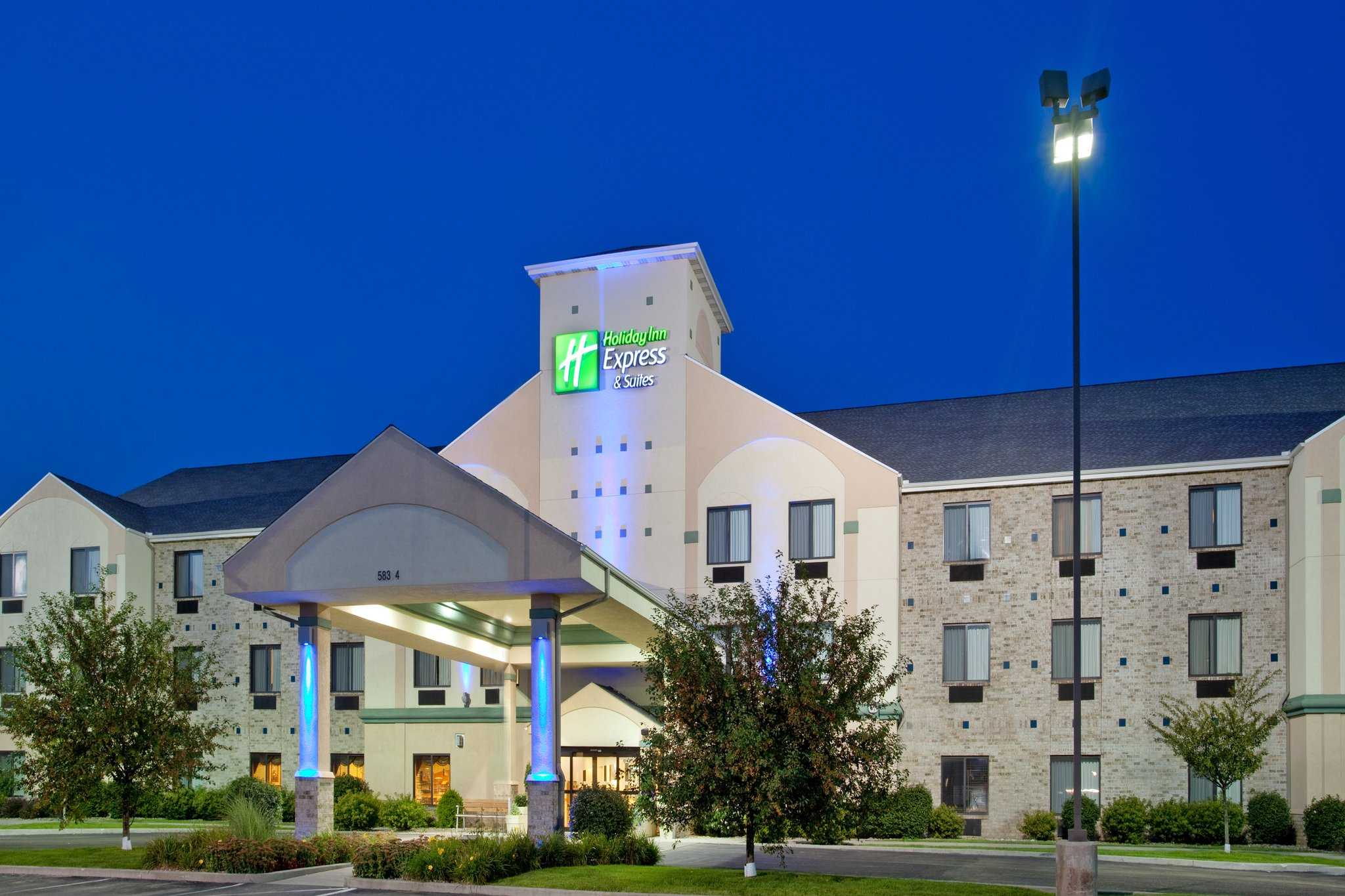 Holiday Inn Express Hotel & Suites Elkhart-South a Elkhart, IN