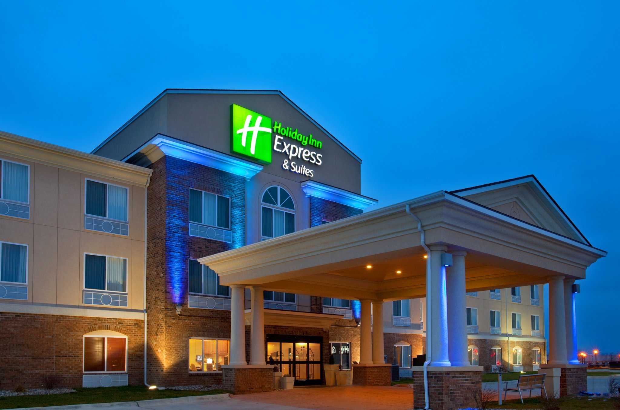 Holiday Inn Express Hotel & Suites Mattoon in Mattoon, IL