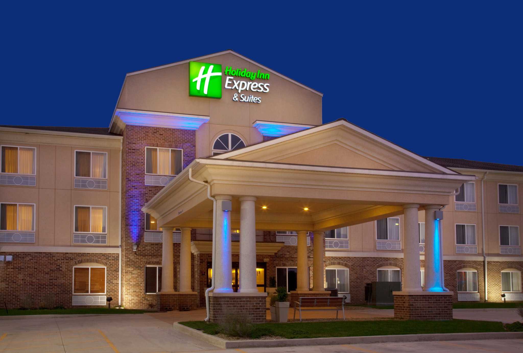 Holiday Inn Express Hotel & Suites Jacksonville, Jacksonville, IL