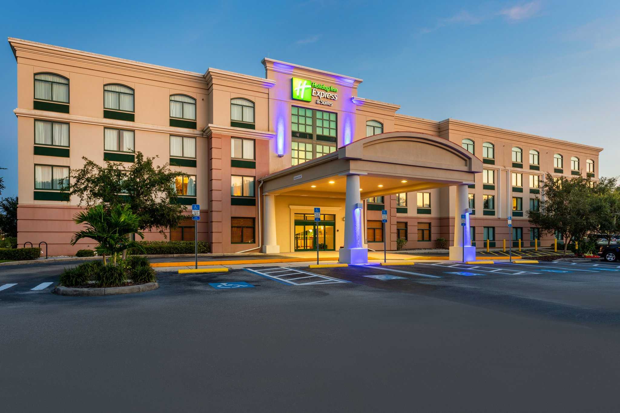 Holiday Inn Express & Suites Bradenton East-Lakewood Ranch a Bradenton, FL