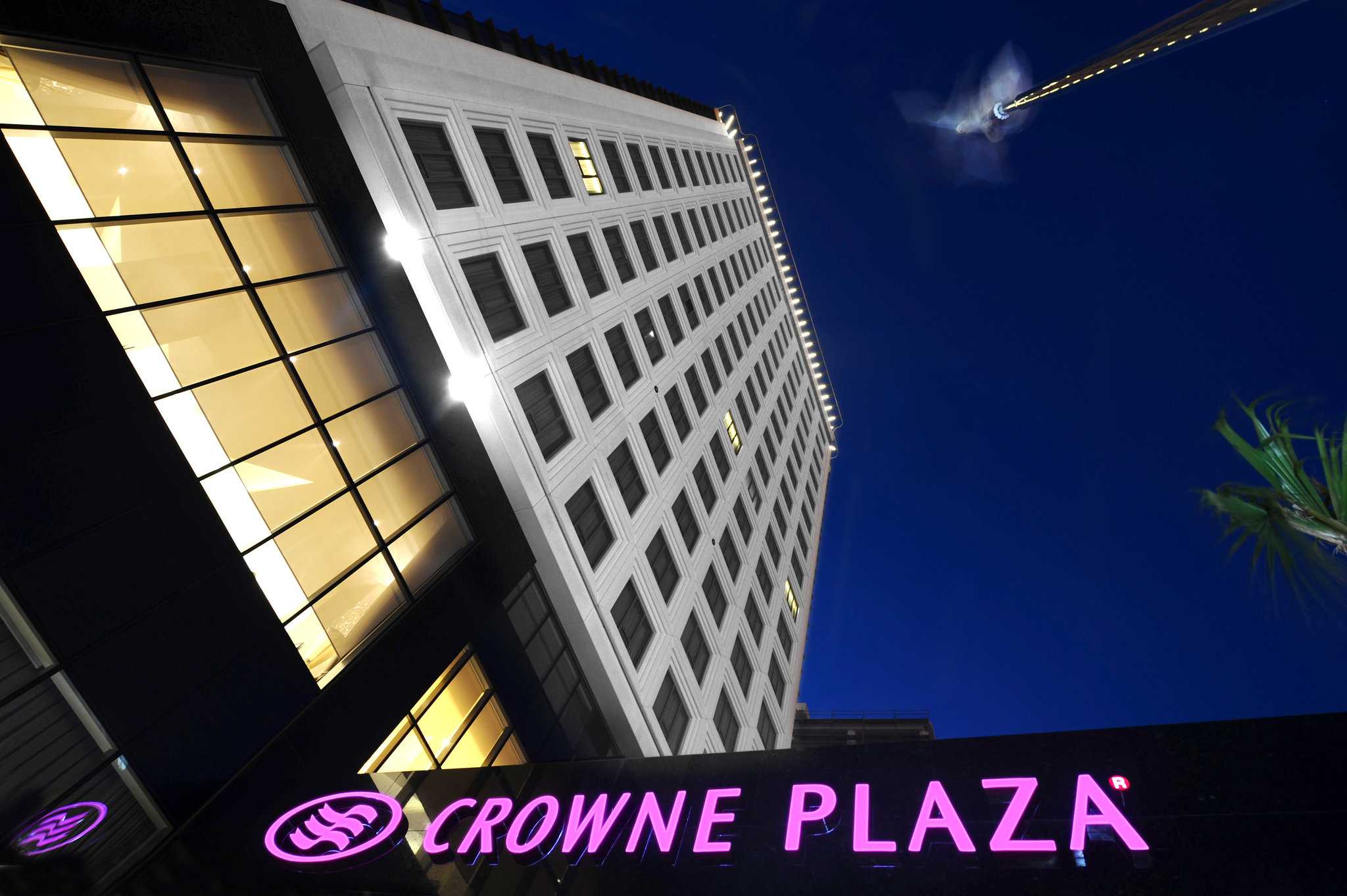 Crowne Plaza Bursa в Османгази, TR