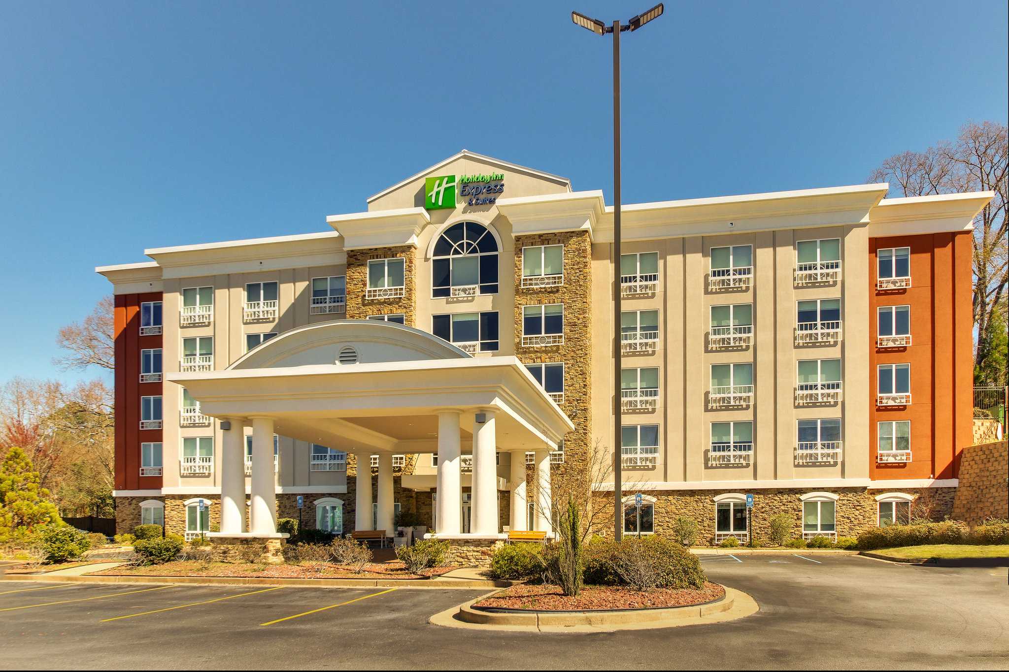 Holiday Inn Express Hotel & Suites Columbus-Ft Benning in Columbus, GA