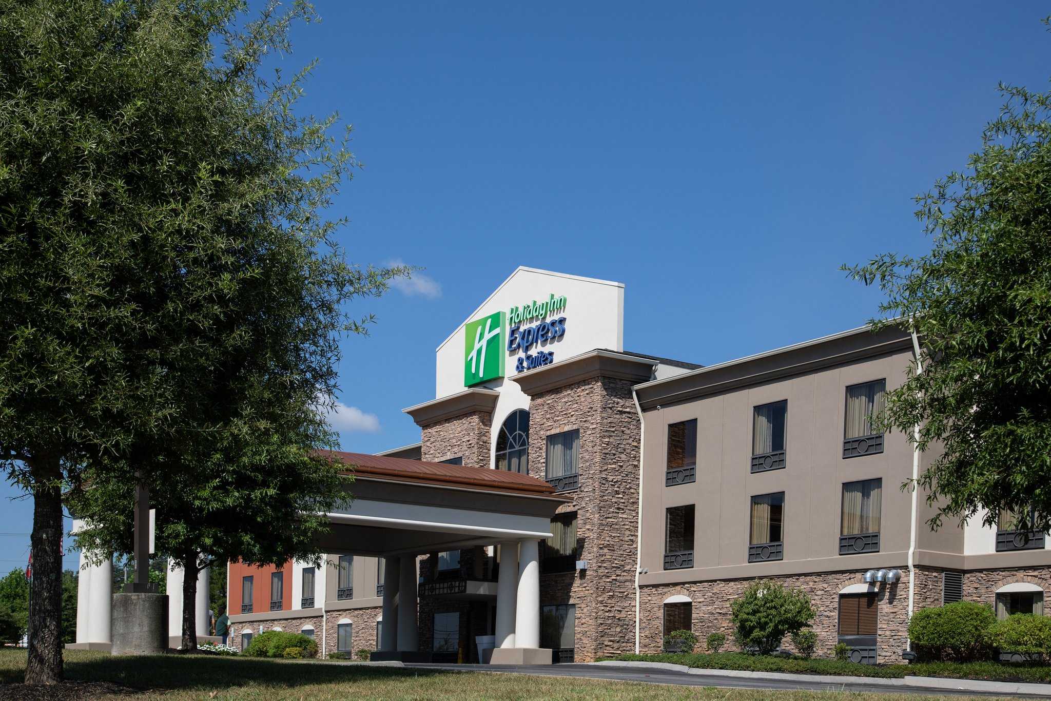 Holiday Inn Express & Suites Knoxville-Farragut in Knoxville, TN