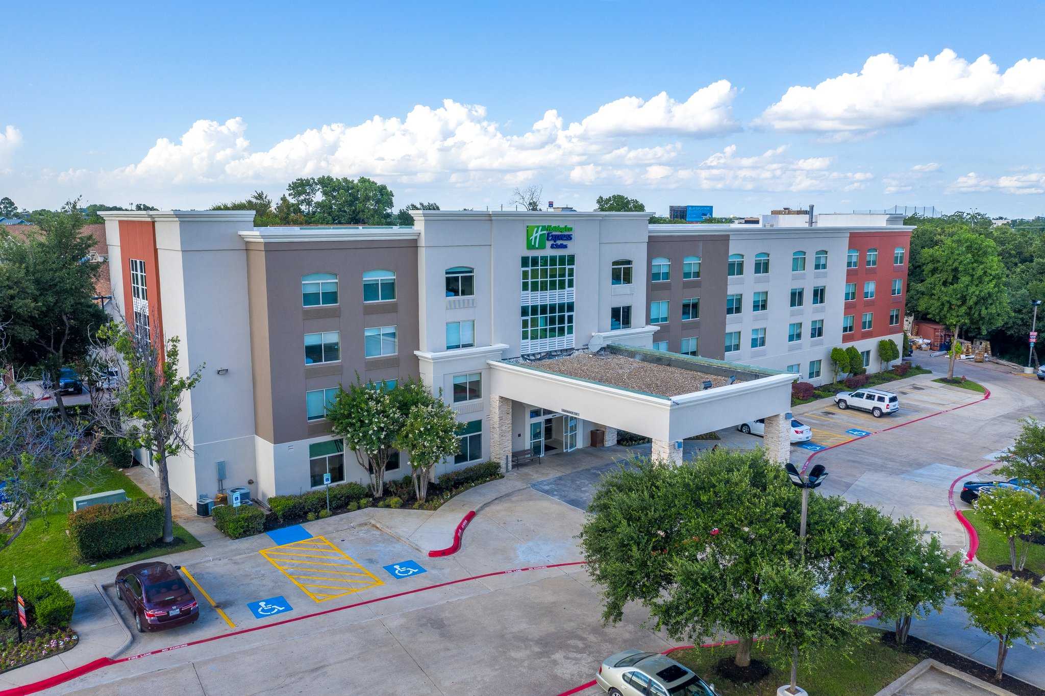Holiday Inn Express & Suites Arlington North – Stadium Area em Arlington, TX