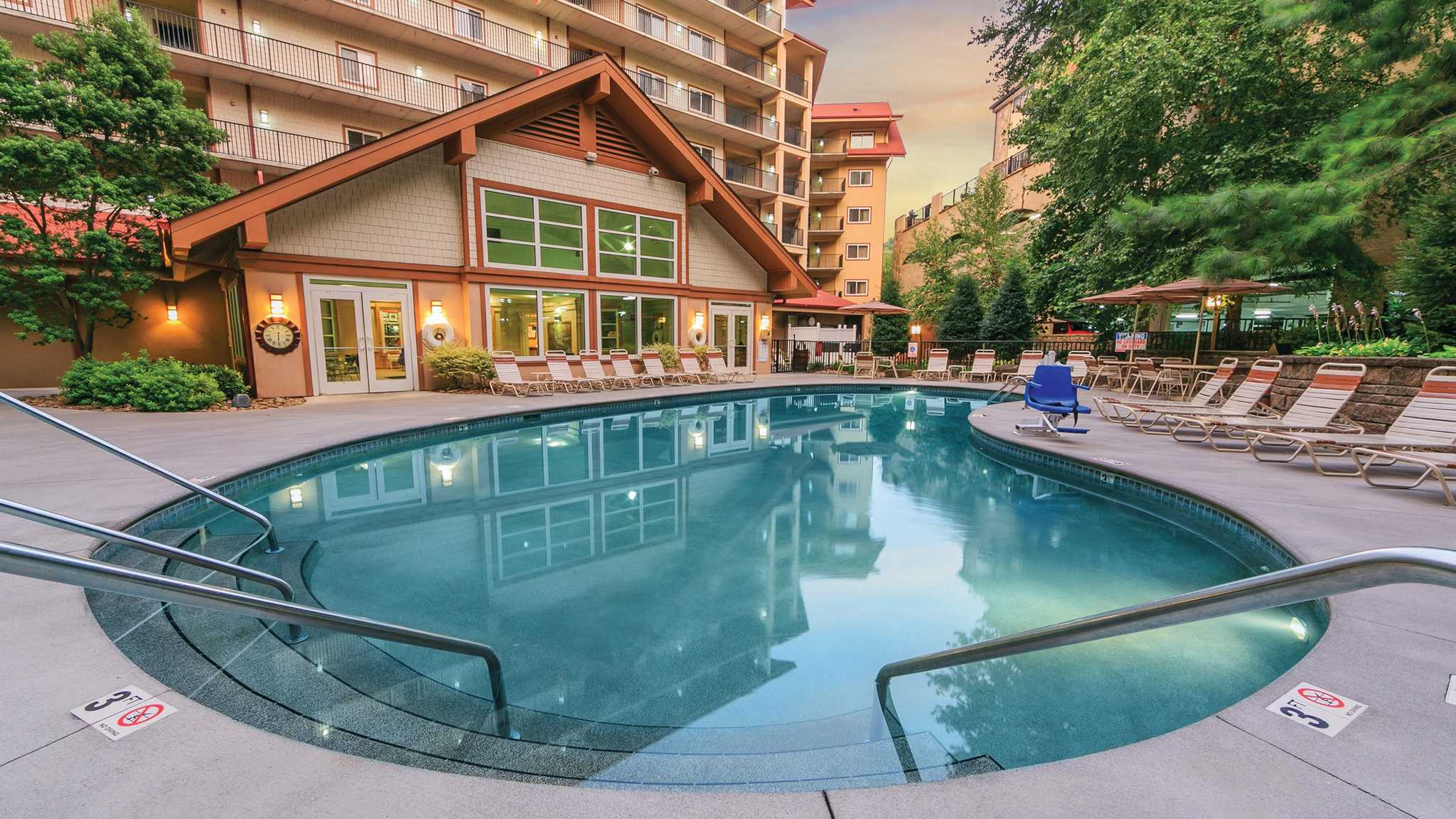 Holiday Inn Club Vacations Smoky Mountain Resort in Gatlinburg, TN