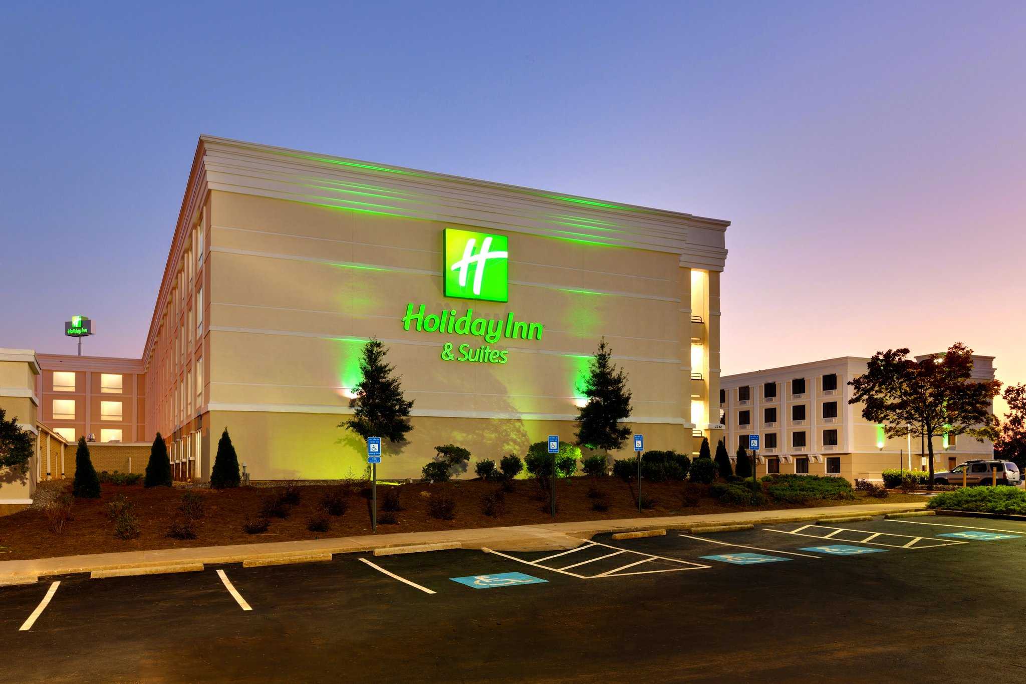 Holiday Inn & Suites Atlanta Airport-North in 亚特兰大, GA