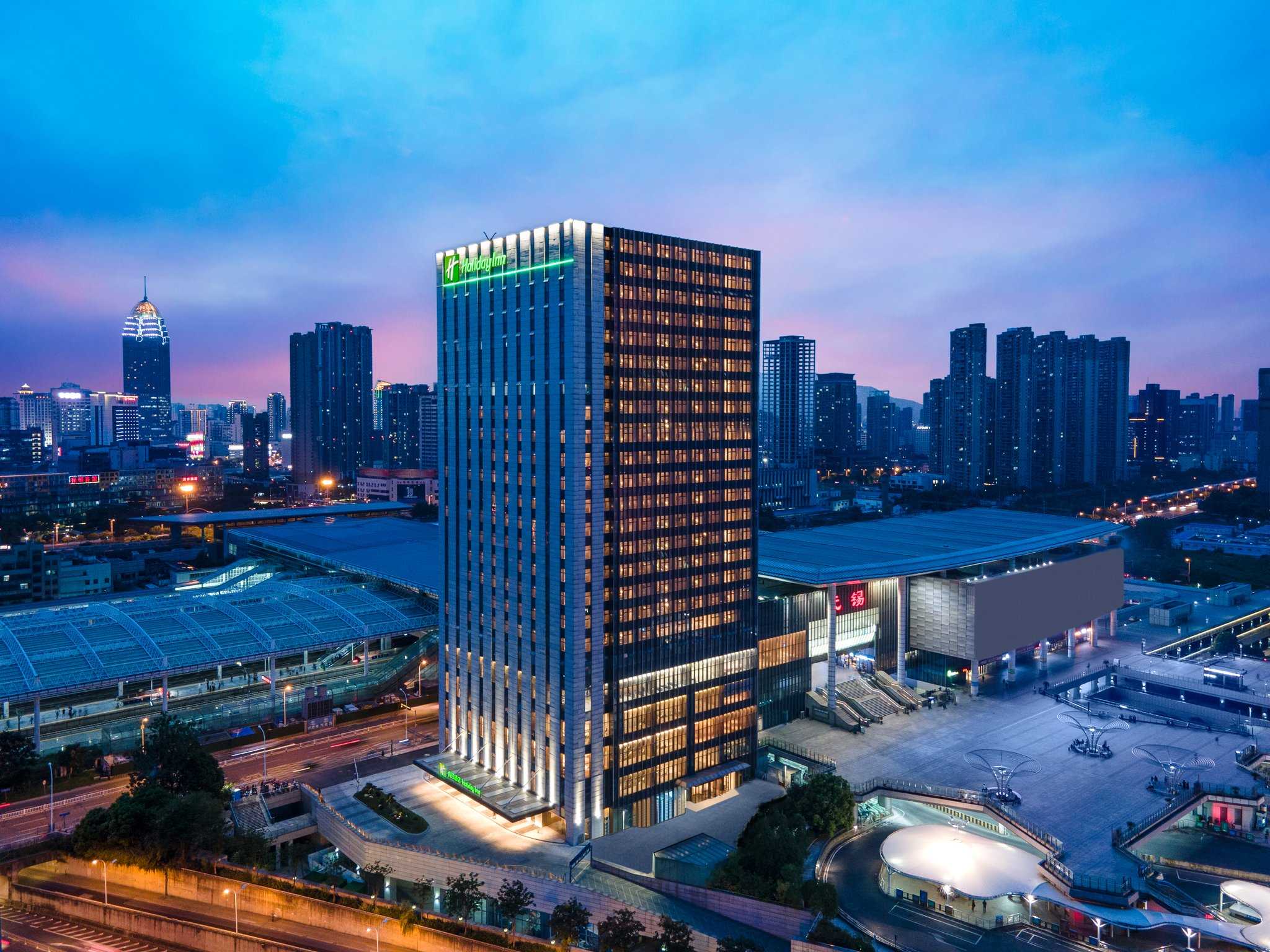 Holiday Inn Wuxi Central Station, Wuxi, CN