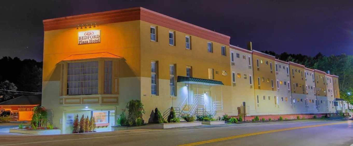 Bedford Plaza Hotel - Boston i Bedford, MA