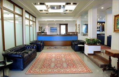 Rimini, IT 的 Sunset Hotel