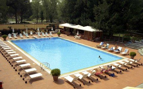 Nerviano, IT 的 Hotel Dei Giardini