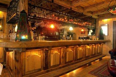 Katowice, PL 的 Hotel Marysin Dwor