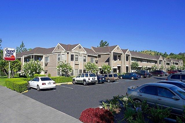 Good Nite Inn Calabasas image