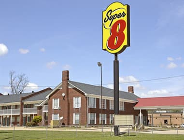 Super 8 by Wyndham Tallulah LA в Tallulah, LA