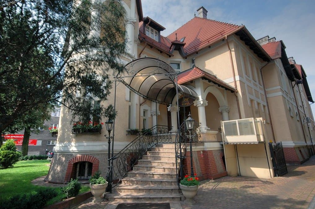 Hotel Villa Royal в Ostrow Wielkopolski, PL