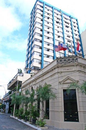 Internacional Asuncion Hotel and Suites i Asuncion, PY