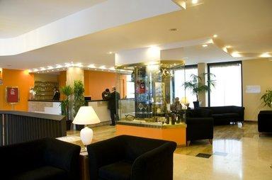 Poggibonsi, IT 的 Toscana Ambassador Hotel