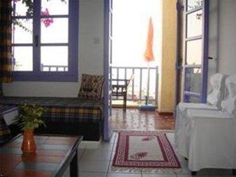 Korifi Suites & Apts a Piskopiano, GR