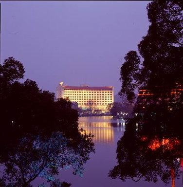 Guilin Bravo Hotel в Гуйлинь, CN