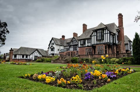 Inglewood Manor в Ellesmere Port, GB1