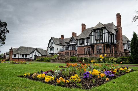 Inglewood Manor, Ellesmere Port, GB1