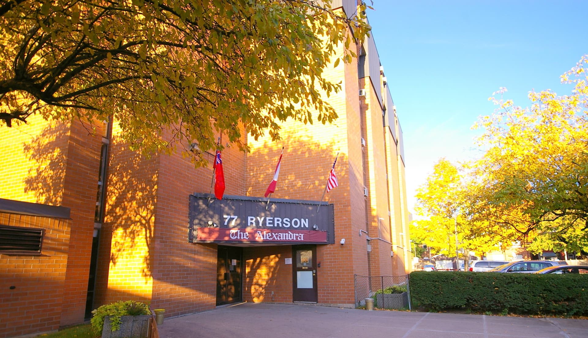 The Alexandra Hotel в Toronto, ON