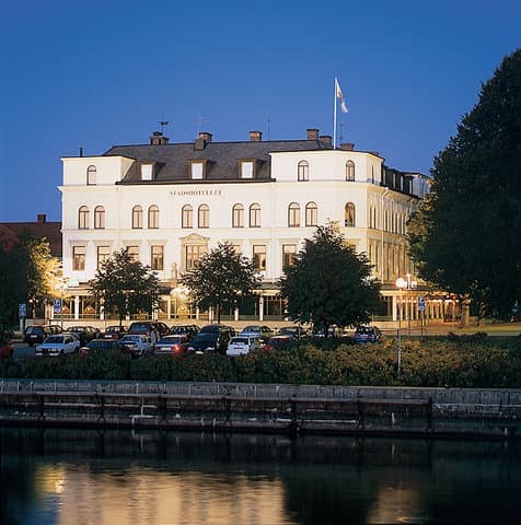 Stadt Hotel & Conference Lidkoping ใน Lidkoping, SE