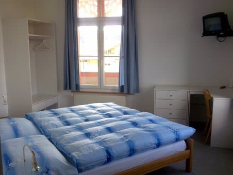Hotel Bahnhof в Schuepfen, CH
