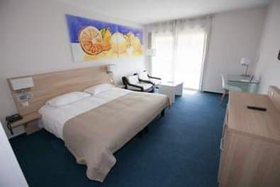 Hotel Chambord ใน Menton, FR