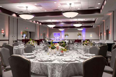 Crowne Plaza Greenville in กรีนวิลล์, SC