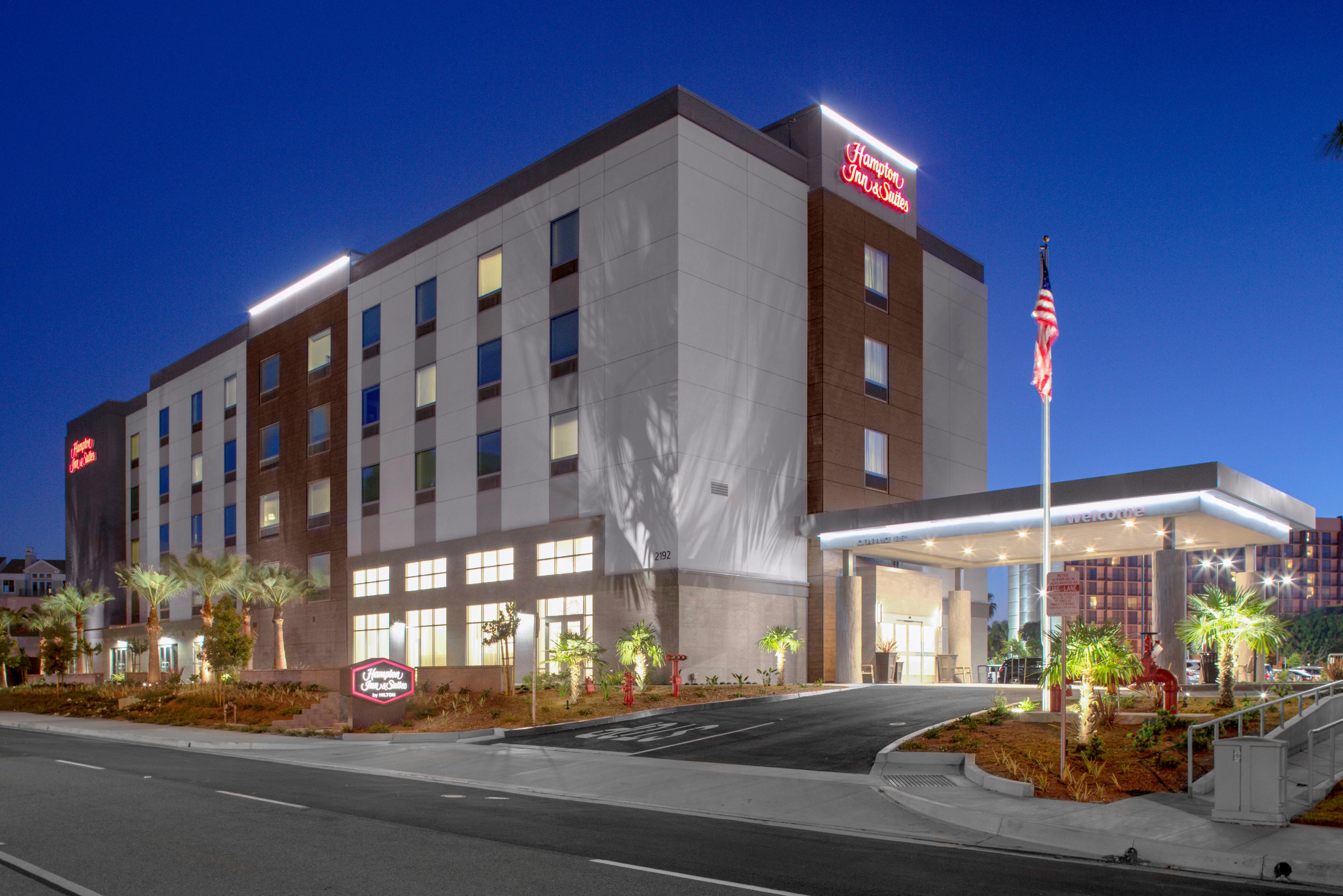 Hampton Inn & Suites Irvine-Orange County Airport in Irvine, CA