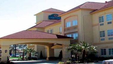 La Quinta Inn & Suites by Wyndham Cleburne in Cleburne, TX