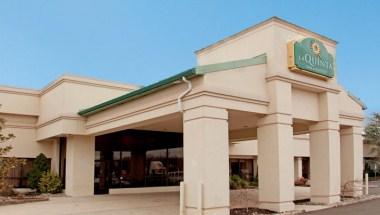 La Quinta Inn & Suites by Wyndham Fairfield NJ in Fairfield, NJ