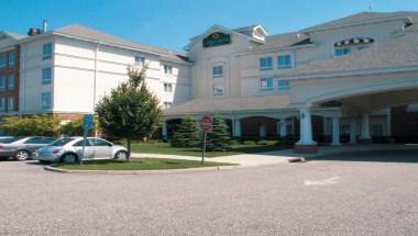 La Quinta Inn & Suites by Wyndham Islip - MacArthur Airport in Bohemia, NY