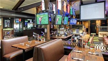 Bokampers Sports Bar & Grill in Plantation, FL