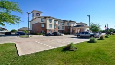 Best Western Plus Lake Dallas Inn & Suites in Lake Dallas, TX