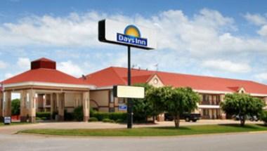 Days Inn by Wyndham Granbury in Granbury, TX