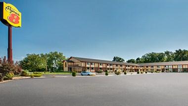 Super 8 by Wyndham West Haven in West Haven, CT