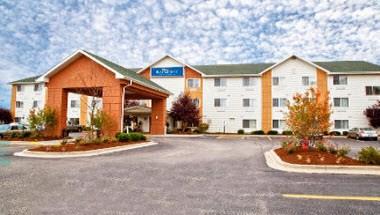 Baymont by Wyndham Gurnee in Gurnee, IL