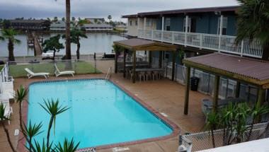 Surfside Inn Suites in Rockport, TX