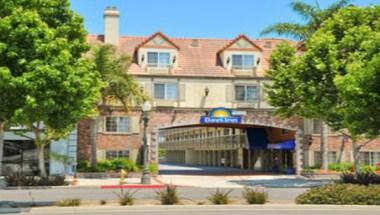 Days Inn by Wyndham Los Angeles LAX/Redondo/Manhattan Beach in Lawndale, CA