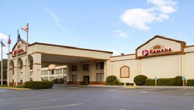 Ramada by Wyndham Triangle/Quantico in Triangle, VA