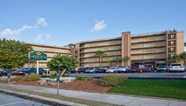 La Quinta Inn & Suites by Wyndham Cocoa Beach Oceanfront in Cocoa Beach, FL